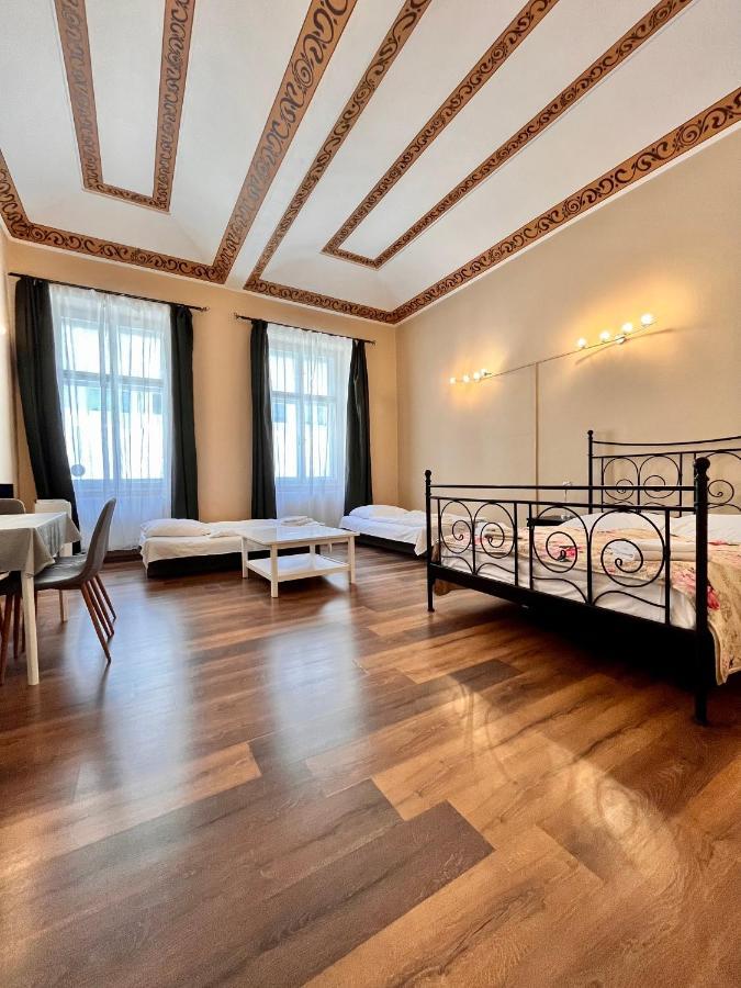 Casa Italia Aparthotel Praha Bagian luar foto