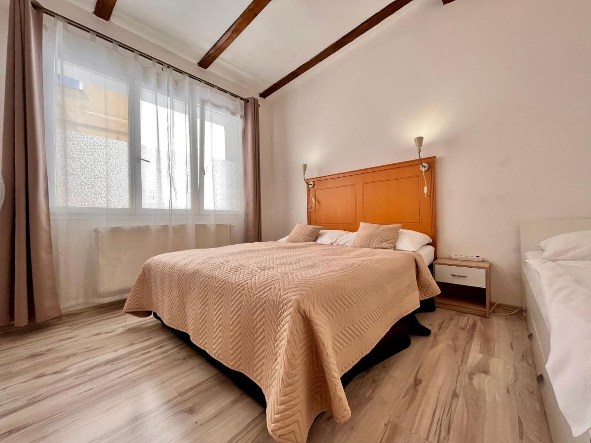 Casa Italia Aparthotel Praha Bagian luar foto