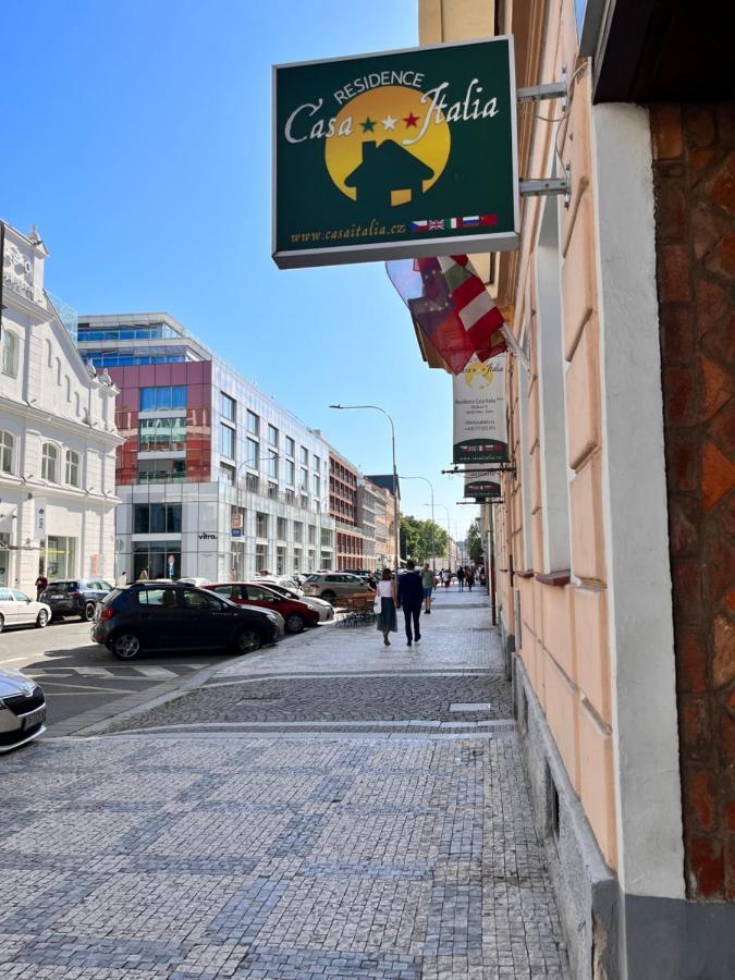 Casa Italia Aparthotel Praha Bagian luar foto